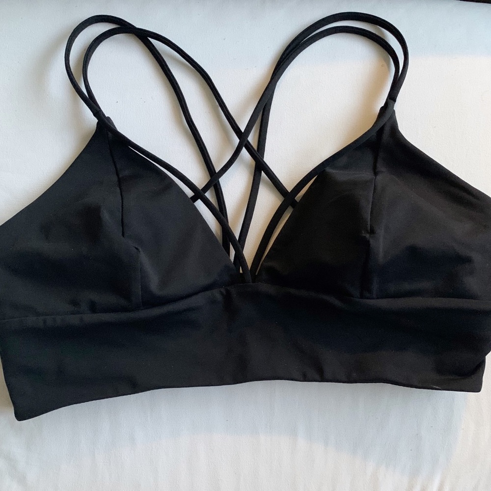 NWOT Lululemon Strappy V-Neck Sports Bra
